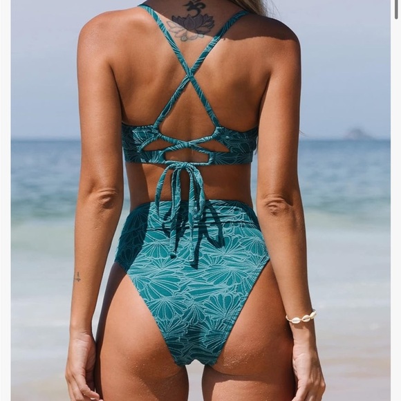 CUPSHE Cyan High Waisted Scalloped V Neck Bikini Set Women Size M NWOT - Picture 11 of 13